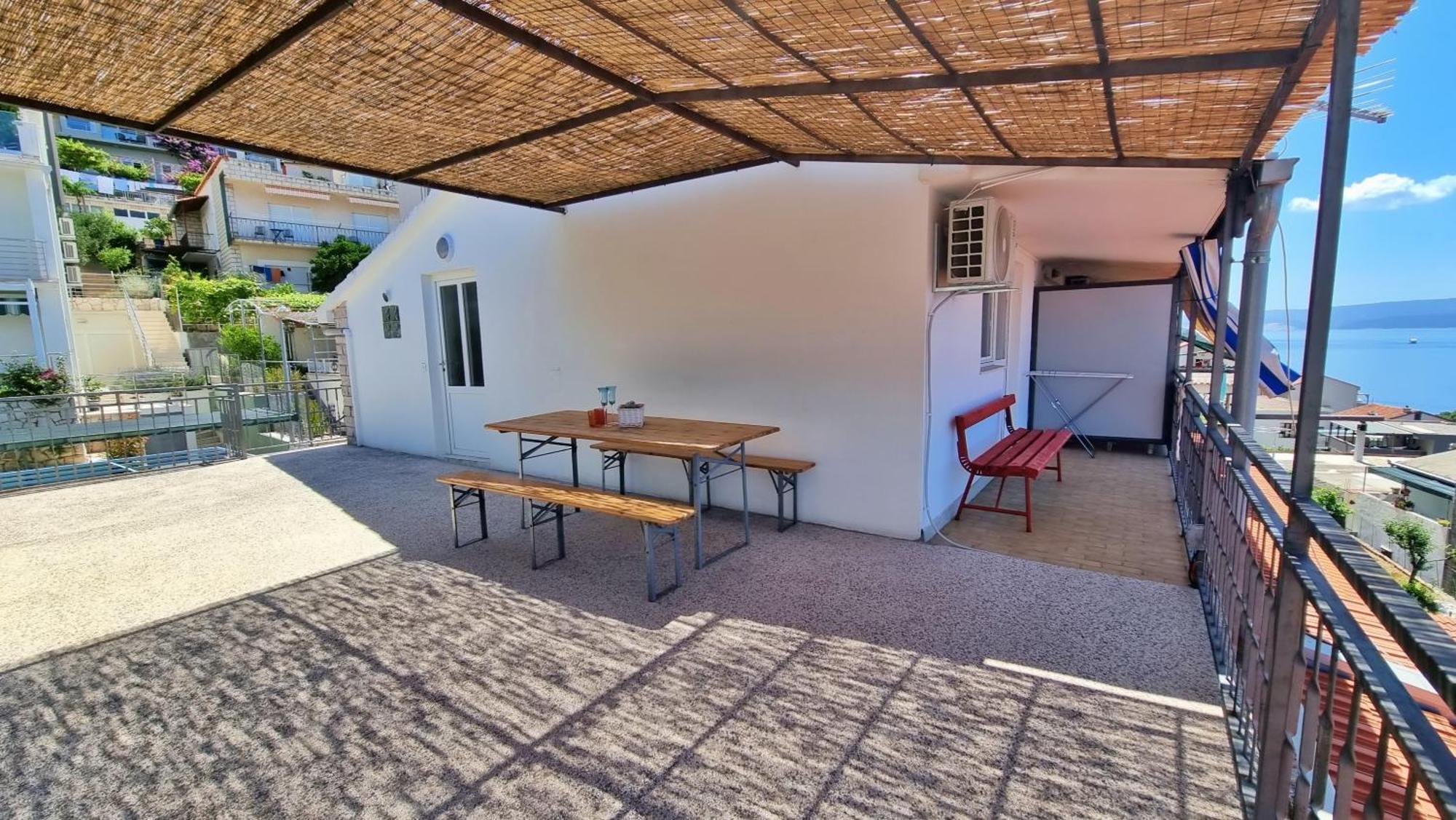 Apartments Soric أوميس الغرفة الصورة